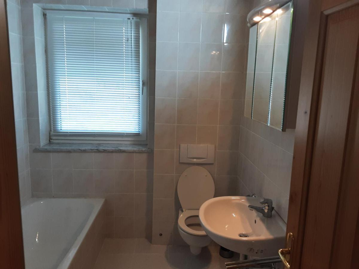Apartment - Ferienwohnung 1 Treffen Am Ossiachersee المظهر الخارجي الصورة